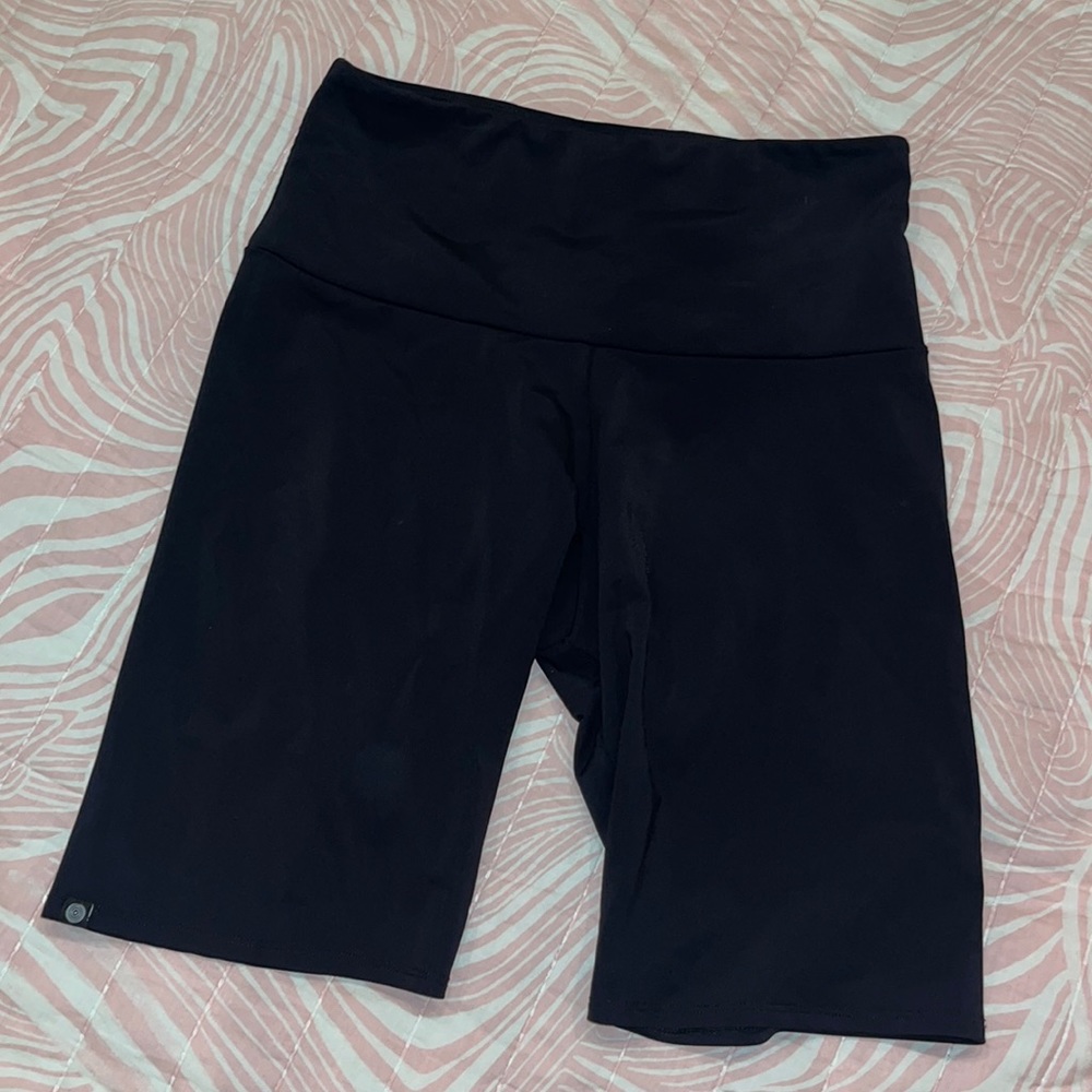 Excellent condition - Onzie Size M/L